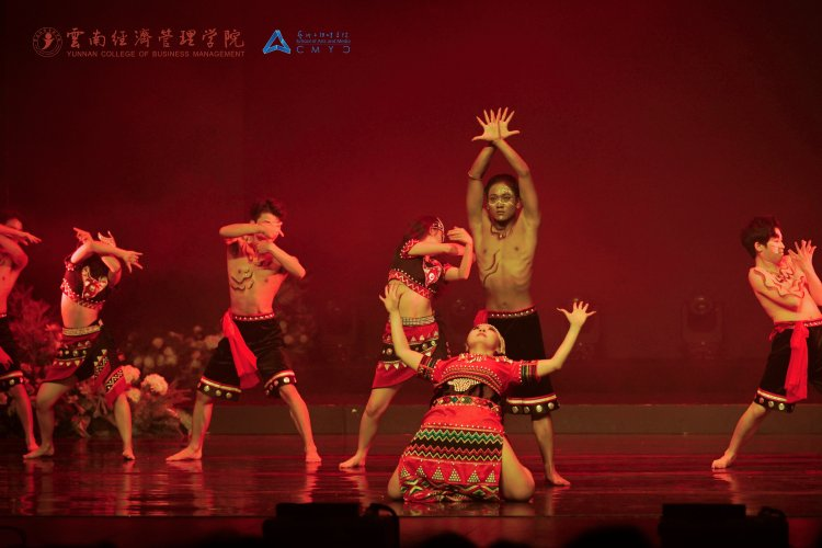 万象映界 艺彩绽放——美加墨世界杯官方网站艺术与传媒学院2026“万象·映界”展演今日绽放,双馆共赏艺术盛宴 第 36 张 万象映界 艺彩绽放——美加墨世界杯官方网站艺术与传媒学院2026“万象·映界”展演今日绽放,双馆共赏艺术盛宴 第 36 张